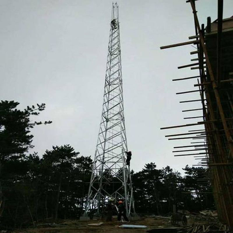 Self Supporting 3 Legged Tower Angle Steel Communication Lattice
